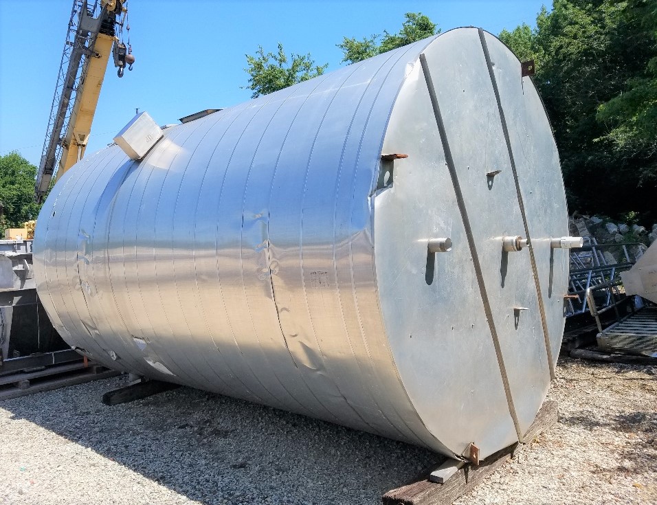 ***SOLD*** used 6000 Gallon Stainless Steel CONE Bottom tank with Flat Top. 10' dia. x 10' T/T, mounted on 6' Skirt for easy installation. Insulated. 4